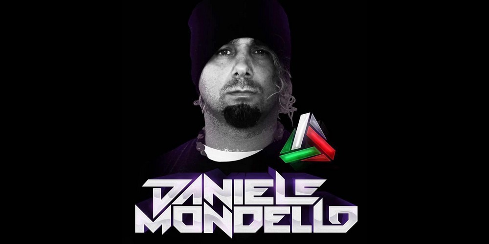 Daniele Mondello - Mano Nella Mano (Feat. Zighi)