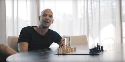 Video : 10 Years of Noisecontrollers (Documentary)